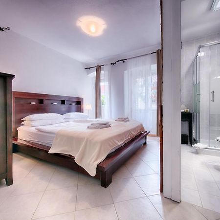B&B Villa Vis Esterno foto