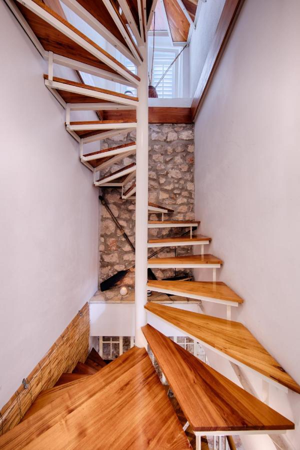 B&B Villa Vis Esterno foto